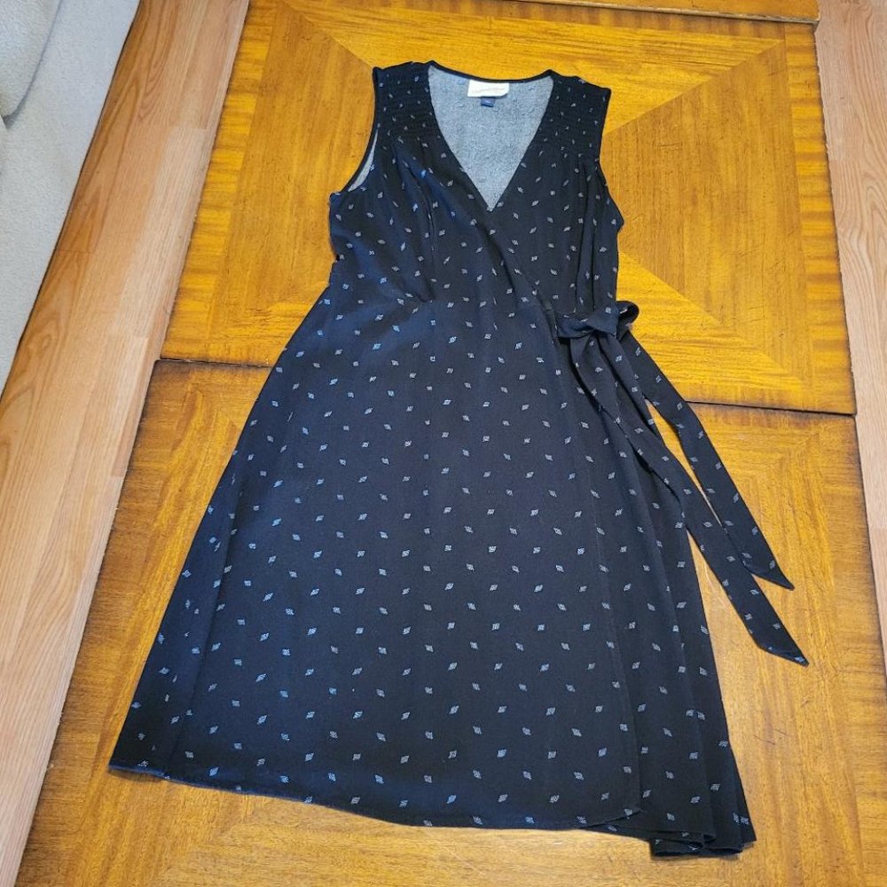Universal Thread Wrap Dress - Black with Diamond Pattern
